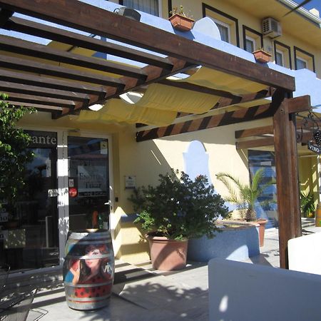 Hotel Tikar 가루차 외부 사진